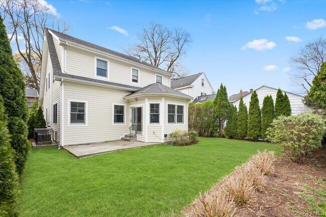 Building Photo - 109 Lee Rd