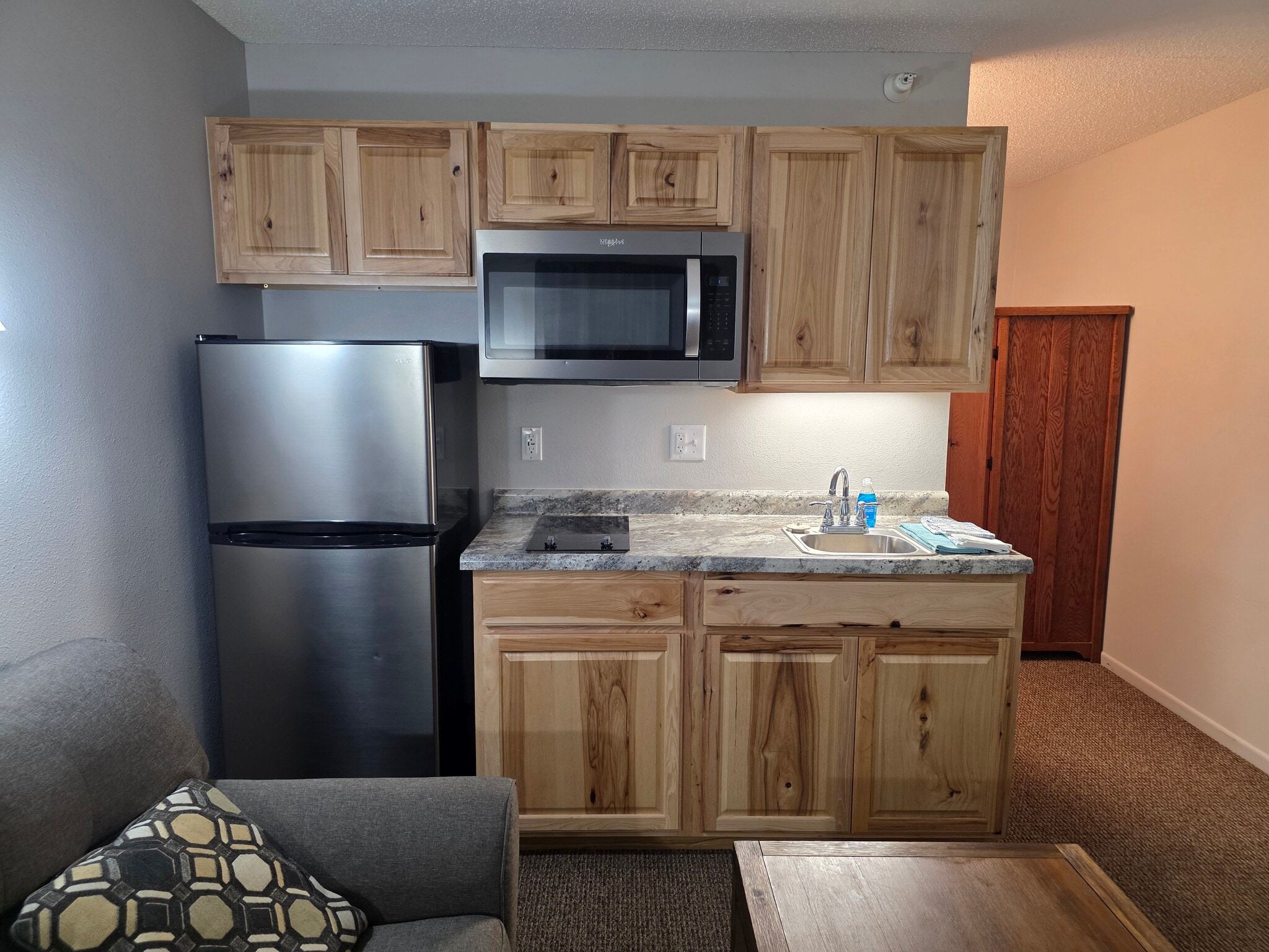 Building Photo - 590 Spruce