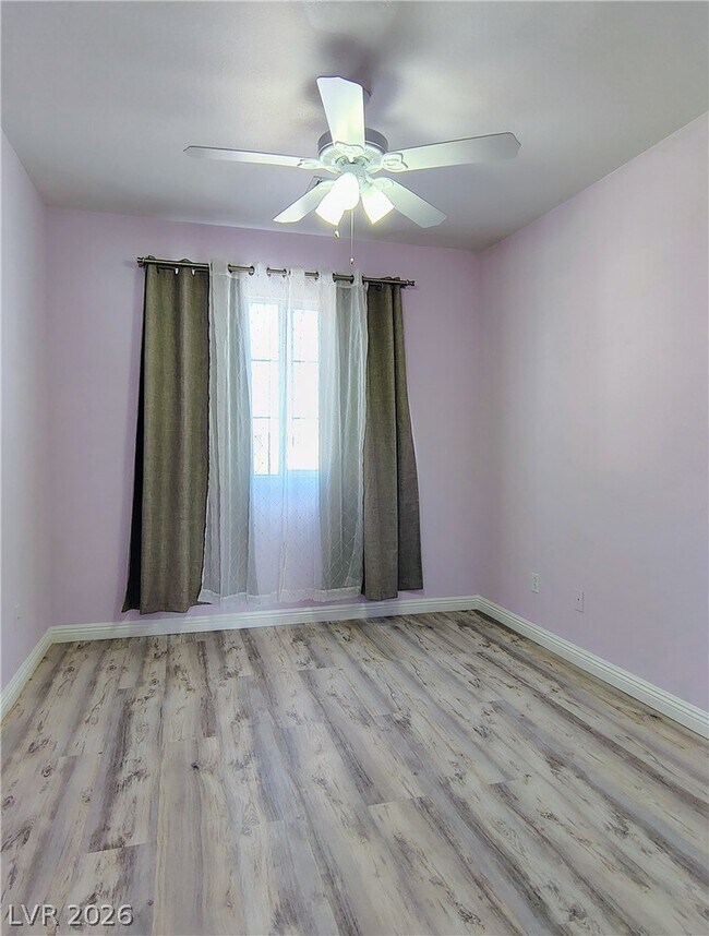 Building Photo - 10097 Flagstaff Butte Ave