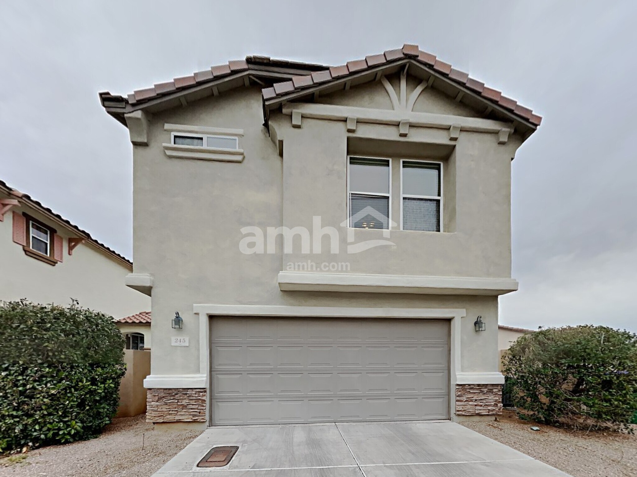 Building Photo - 245 W Paseo Celestial