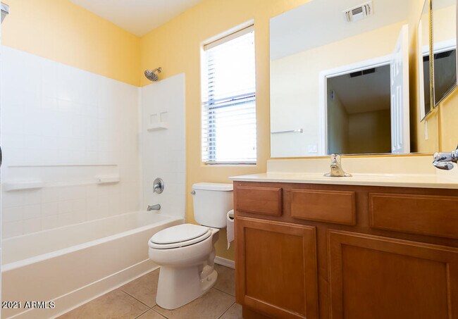Building Photo - 1296 E Weatherby Way