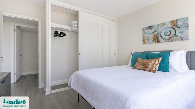 Building Photo - 305 Dr. M.L.K. Jr St S