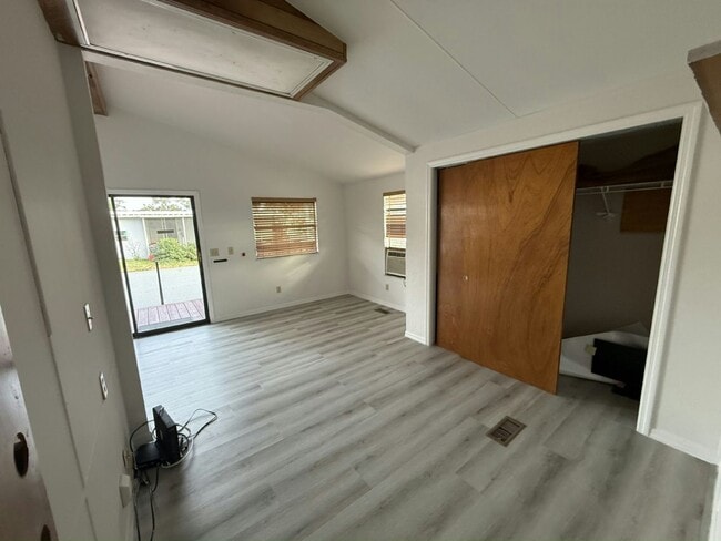 Building Photo - 7246 FL-44