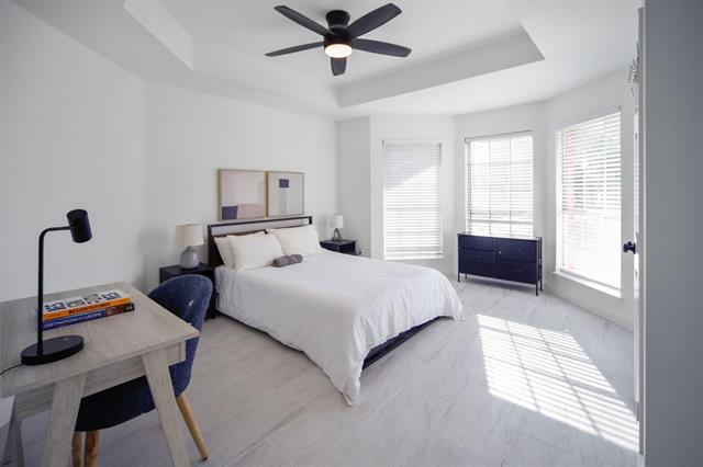 Building Photo - 5205 Panama Dr