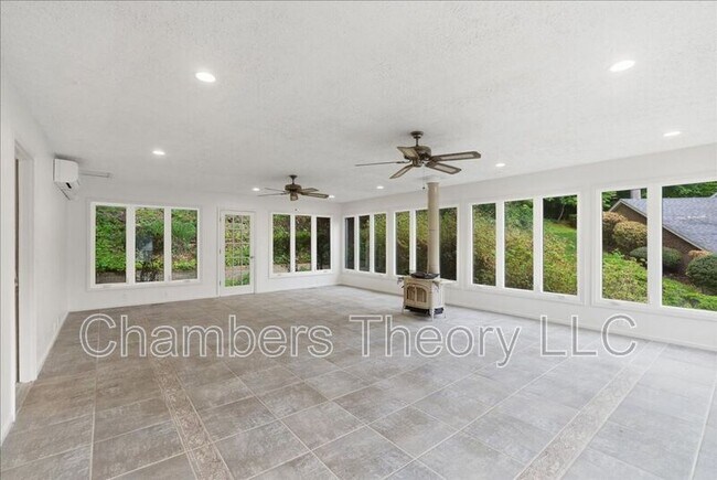 Building Photo - 1436 Ironwood Dr