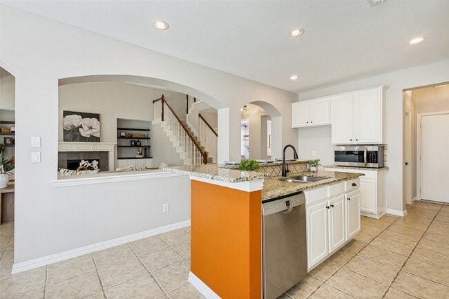 Building Photo - 7905 Purple Martin Way