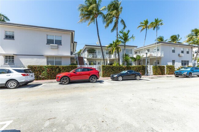 Building Photo - 717 Española Way