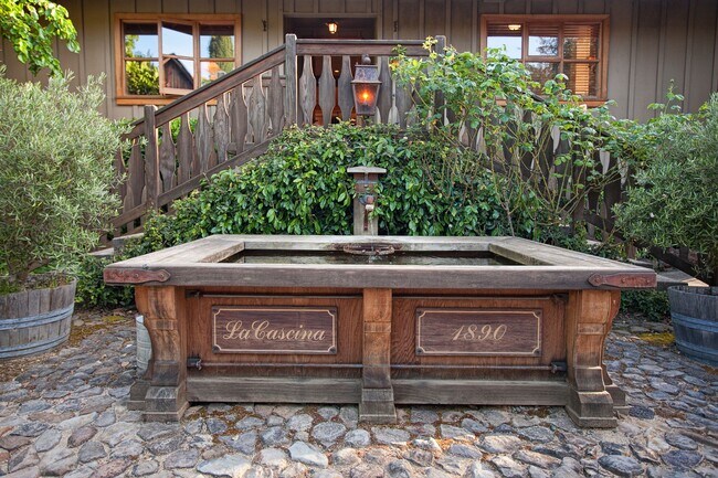 Building Photo - 430 Pratt Ave