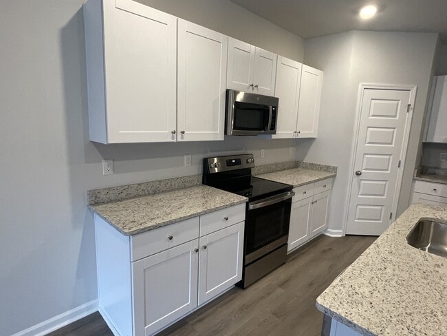 Building Photo - 504 Sea Sparrow St
