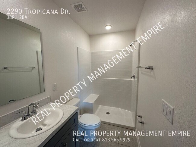 Building Photo - 2290 Tropicana Dr