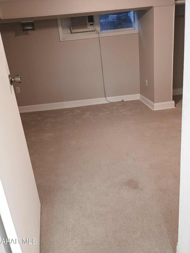 Building Photo - 106 Ruskin Dr