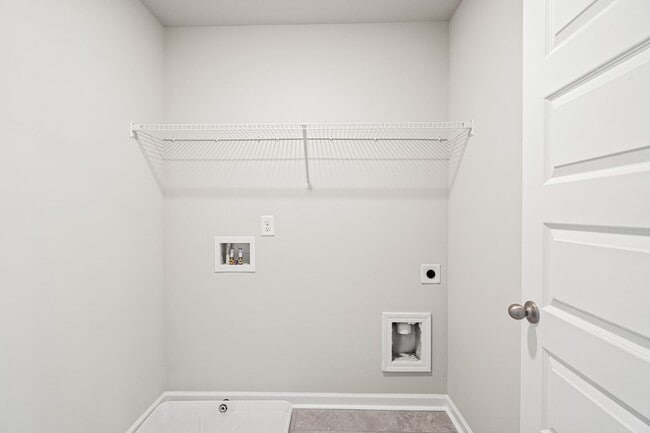 Building Photo - 4 Bed 2.5 Bath Single Family Home in Gaine...