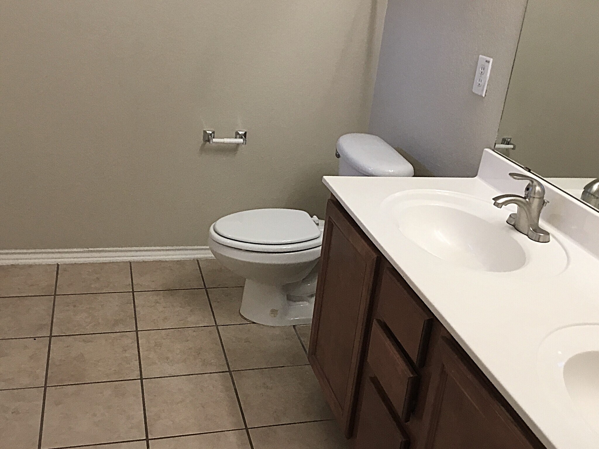 Building Photo - 10123 Del Lago Ct