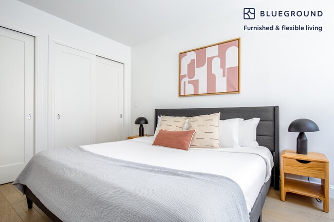 Building Photo - 915 West End Ave