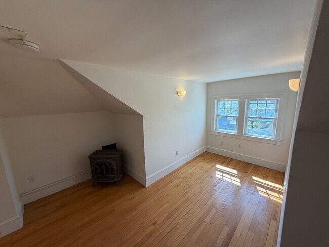 Building Photo - 484-488 South Union