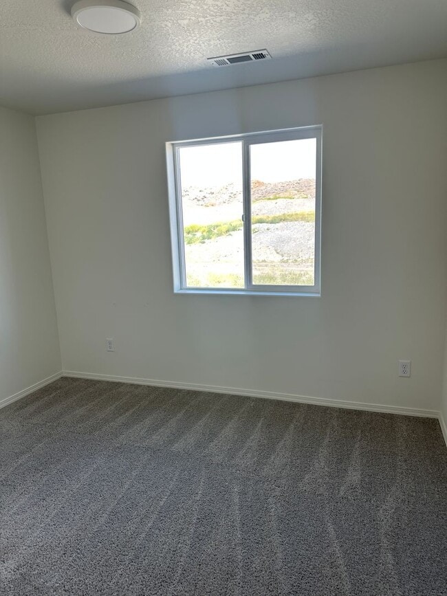 Building Photo - New Construction Home For Rent! LOW SECURI...