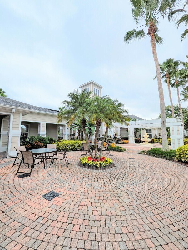 Building Photo - 303 Southern Pecan Cir