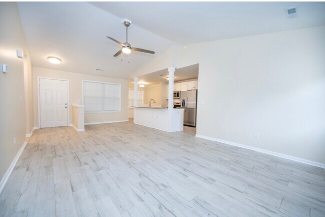 Building Photo - 1782 Dogwood Rd