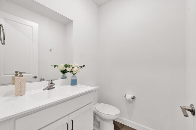 Building Photo - 4989 Navali Dr