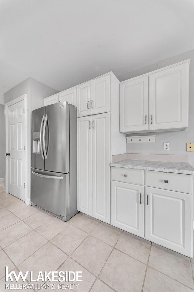 Building Photo - 51460 Blue Spruce Dr