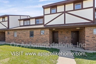 Building Photo - 1105 Jeff Cir