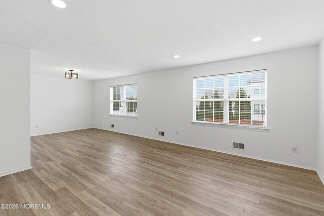 Building Photo - 44 Kingfisher Ct