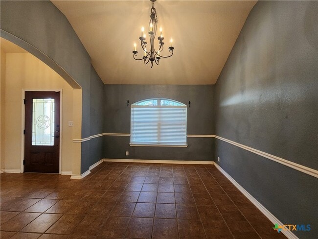 Building Photo - 803 Lodge Creek Dr