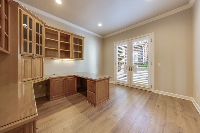 Building Photo - Luxury 4-Bedroom Home in El Dorado Hills Exclusive Serrano Community!