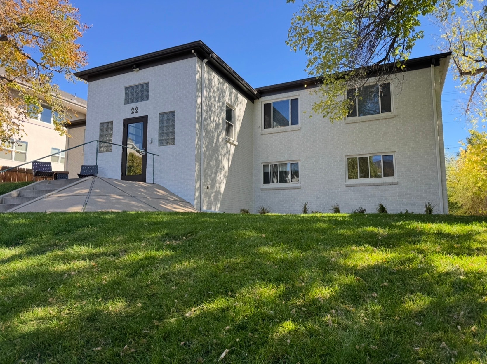 Building Photo - 22 Jackson St