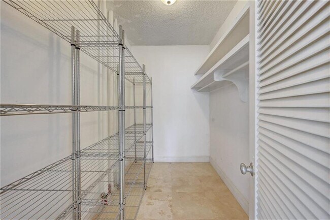 Building Photo - 345 N Fort Lauderdale Beach Blvd