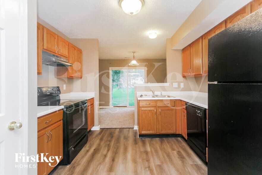 Building Photo - 3661 Cedar Pine Pl