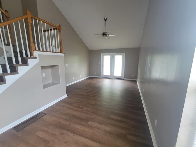 Building Photo - 2061 Polk Ln