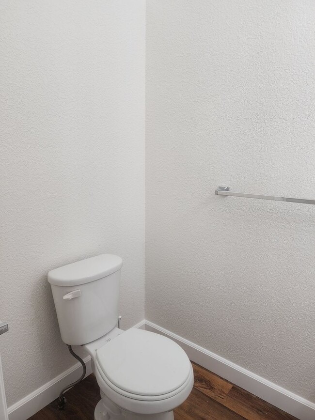 Building Photo - Cute 3 bedroom, 2.5 bath two story home wi...