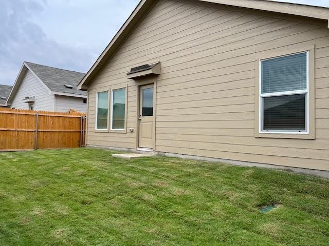 Building Photo - 1038 Raintree Rd