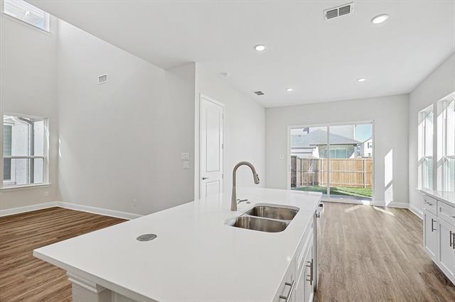 Building Photo - 11458 Chartwell Ct