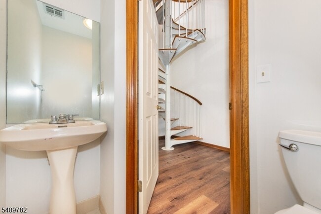 Building Photo - 21 Springfield Ave