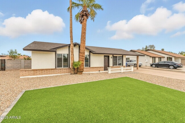 Building Photo - 3262 E Enid Ave