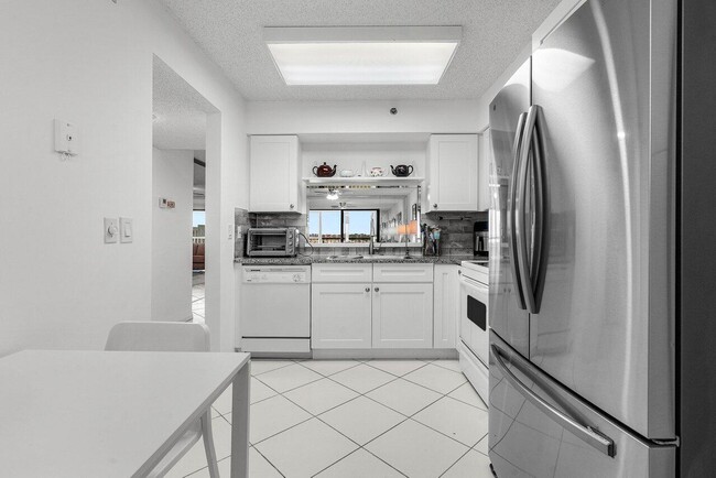 Building Photo - 7310 Ashford Pl