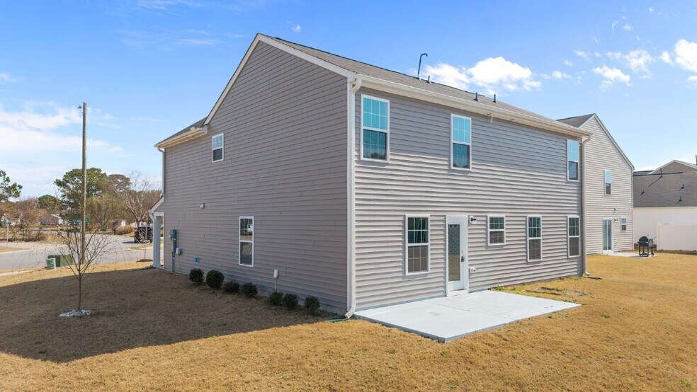Building Photo - 4500 Sandstone Dr