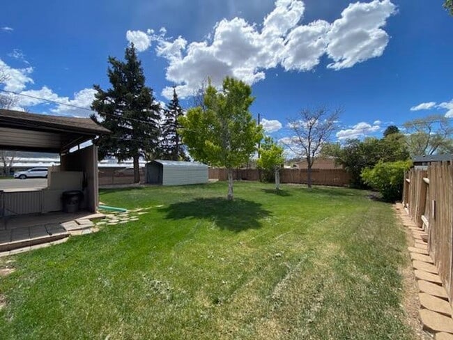 Building Photo - 3 Bedroom 2 Bath Single Family Home