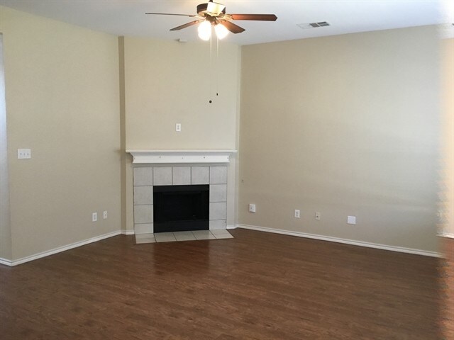 Building Photo - 7902 Shoshoni Drive