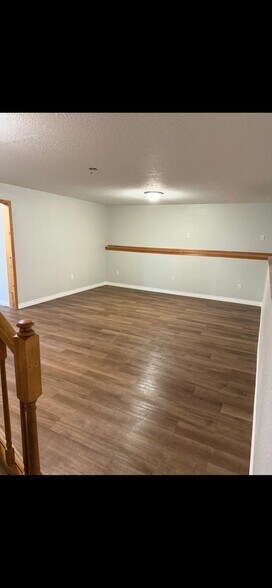 Building Photo - 5500 E Wolverine Ave