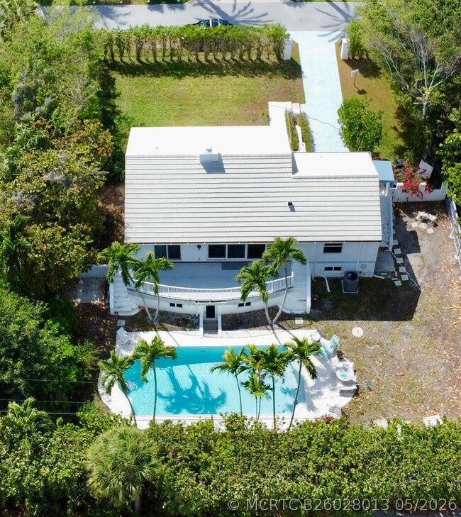 Building Photo - 115 Dolphin Rd
