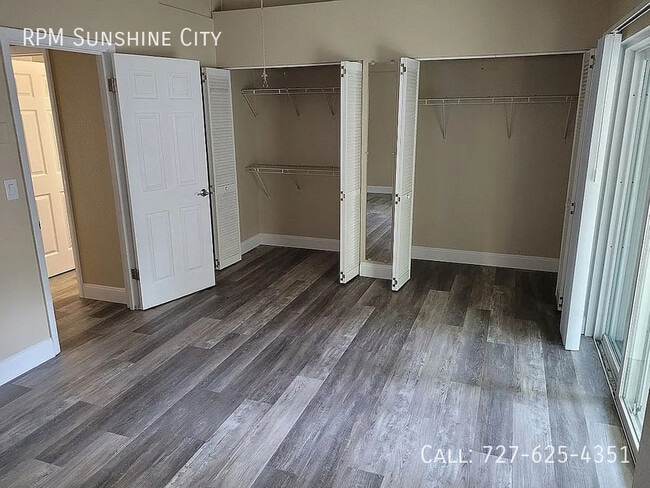 Building Photo - 1628 Pine St