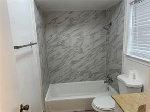 Building Photo - 7745 Dentcrest Dr