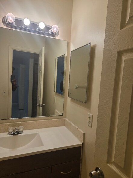 Building Photo - 6833 Myrtlewood Rd