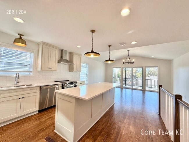 Building Photo - 7708 Main St