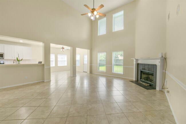 Building Photo - 2414 Falcon Knoll Ln