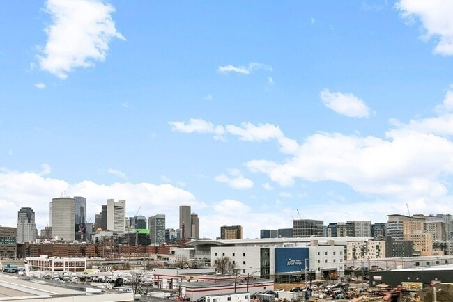 Building Photo - 350 W 2nd St