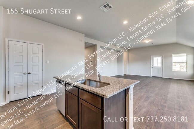 Building Photo - 155 Shugart St